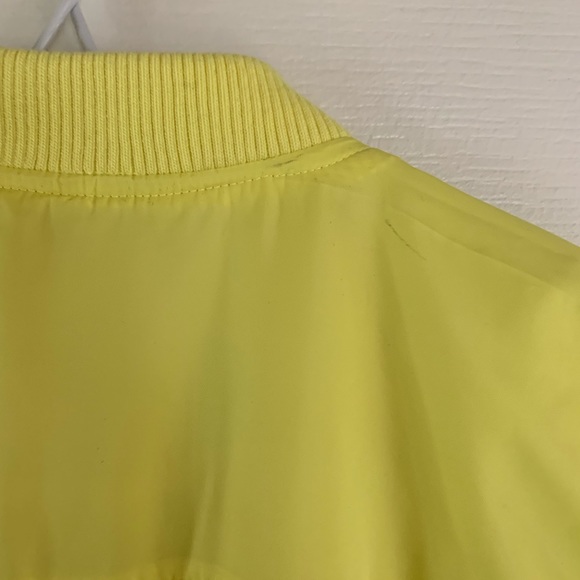 Hei Hei Windbreaker - Picture 5 of 7